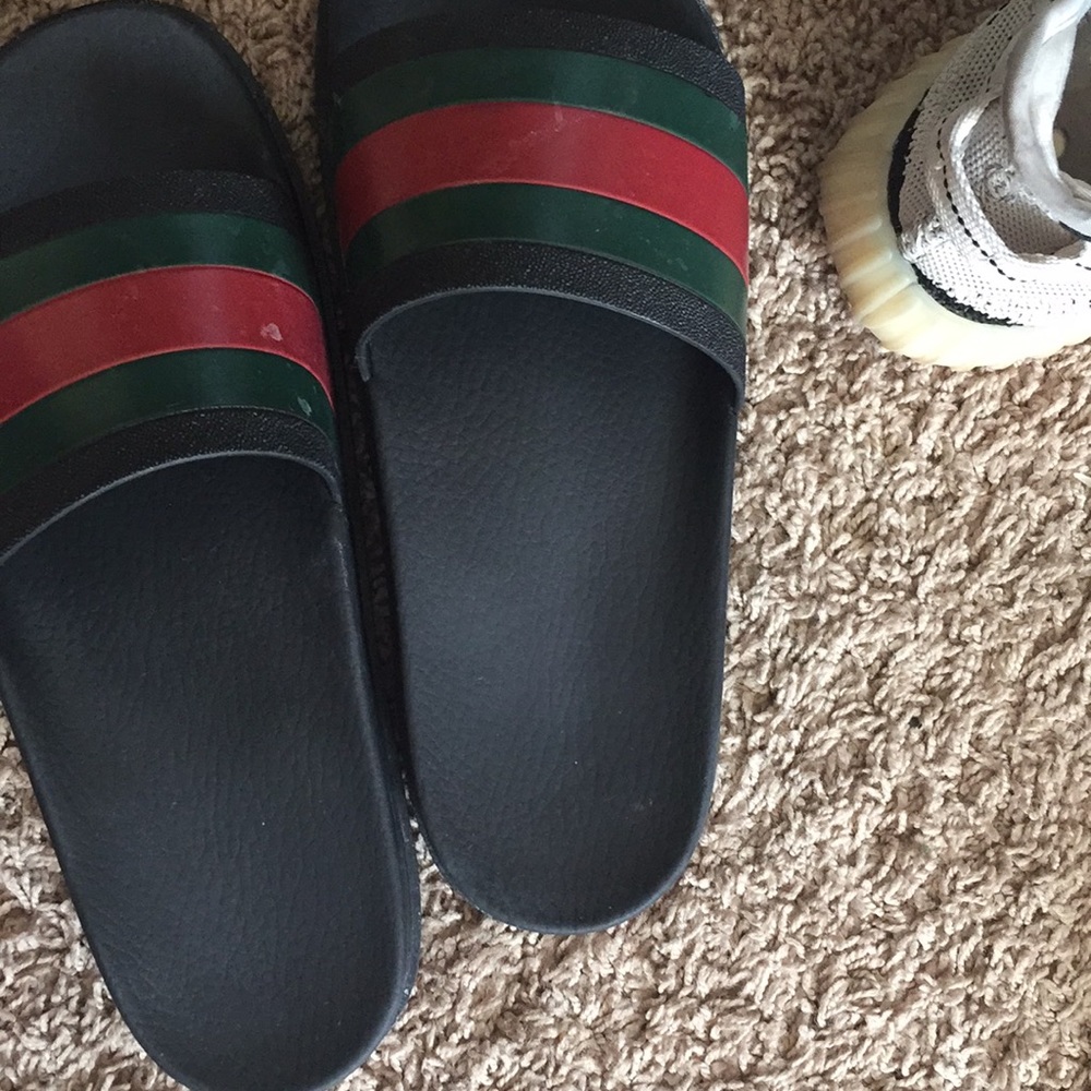 Gucci flip flops